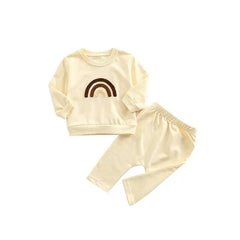 Ensemble bébé survêtement : Ugo couleur beige avec un motif arc-en-ciel sur le pull